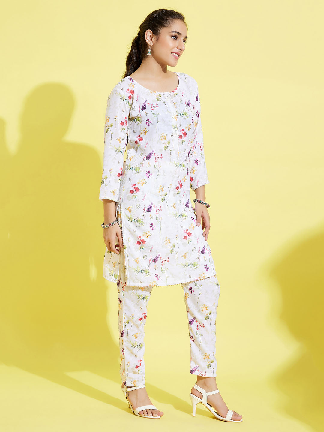 Girl's' Multicolor-Base Kurta Pant Set