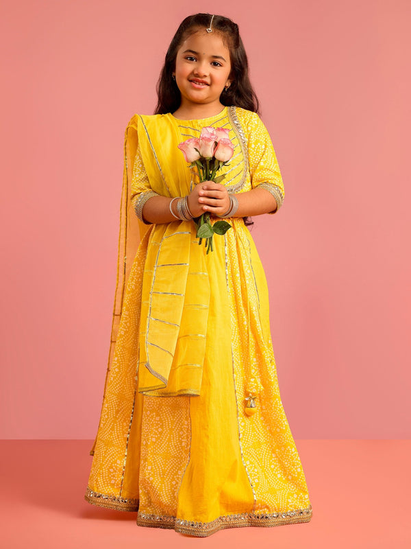 vastramayGirls Ethnic Cotton Cambric Yellow Bandhani Printed Lehenga Choli Set with Organza Dupatta