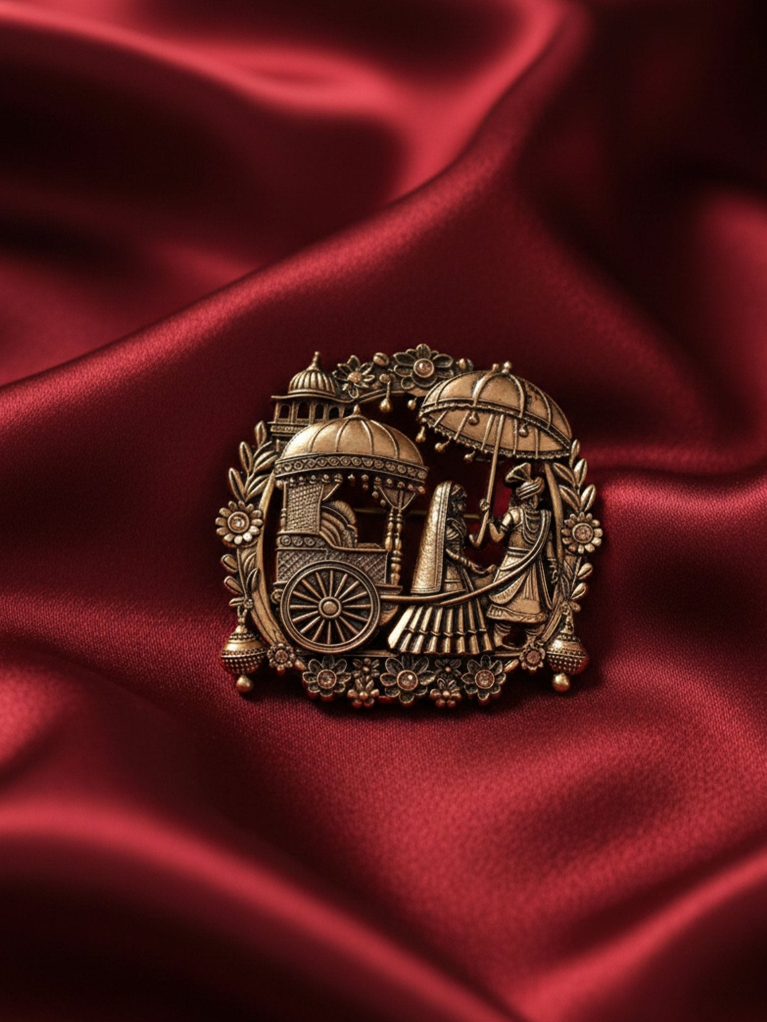 Men's Gold-Toned Brooch