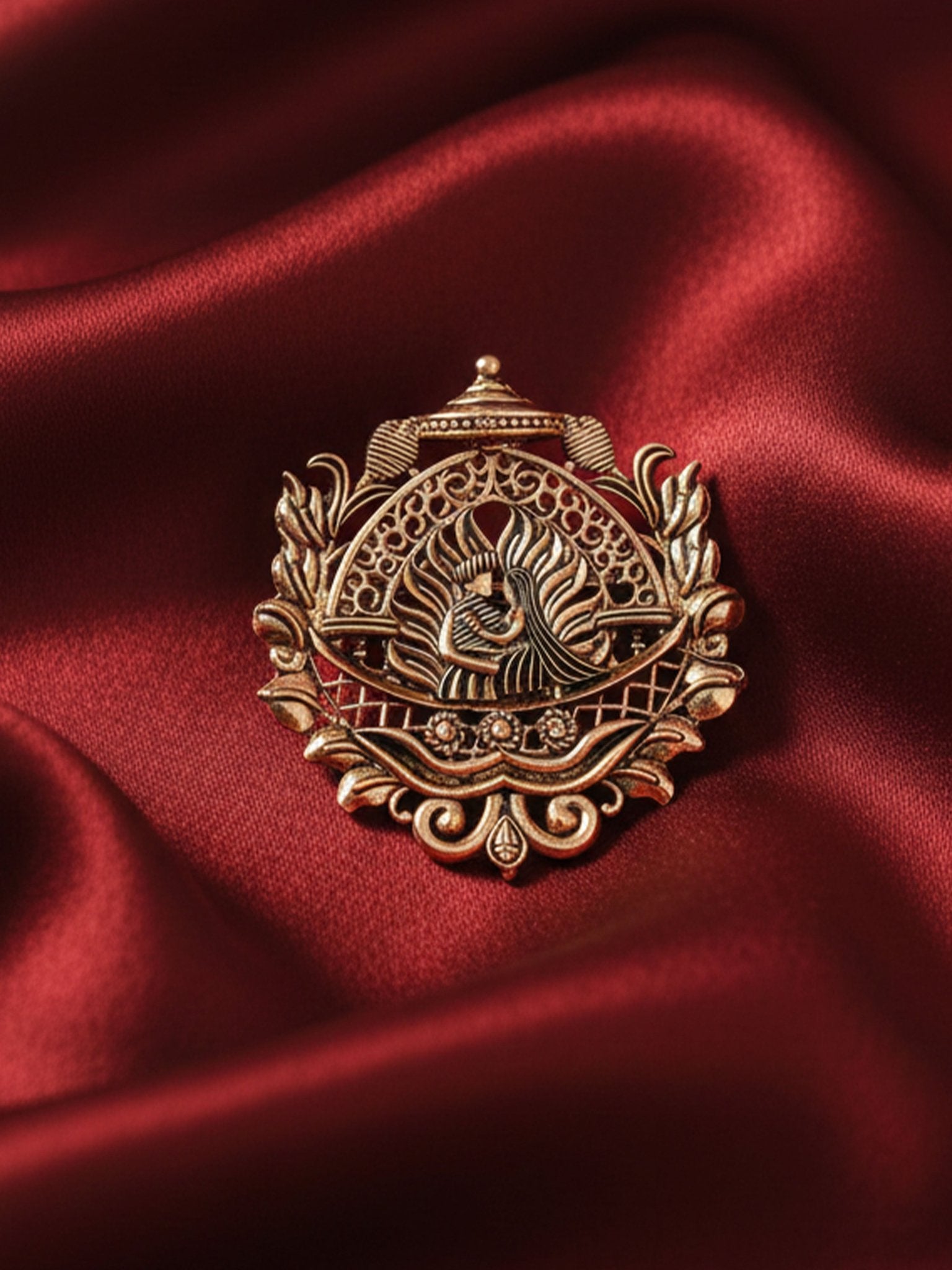 Men's Gold-Toned Brooch