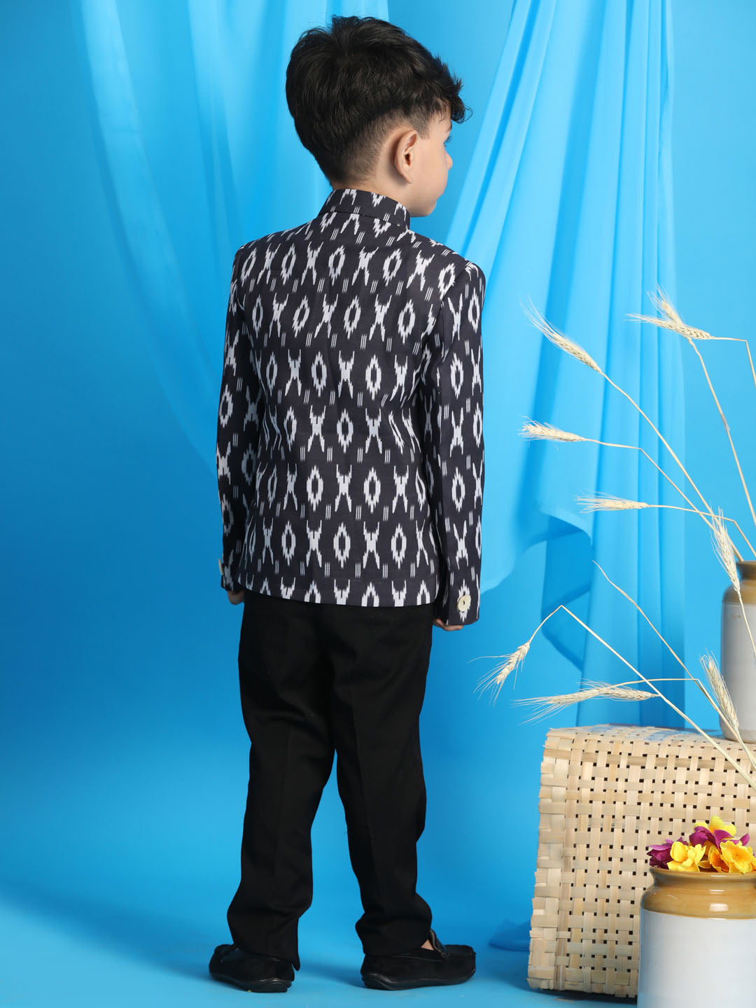 Boy's Black Ikkat Print Traditional Jodhpuri