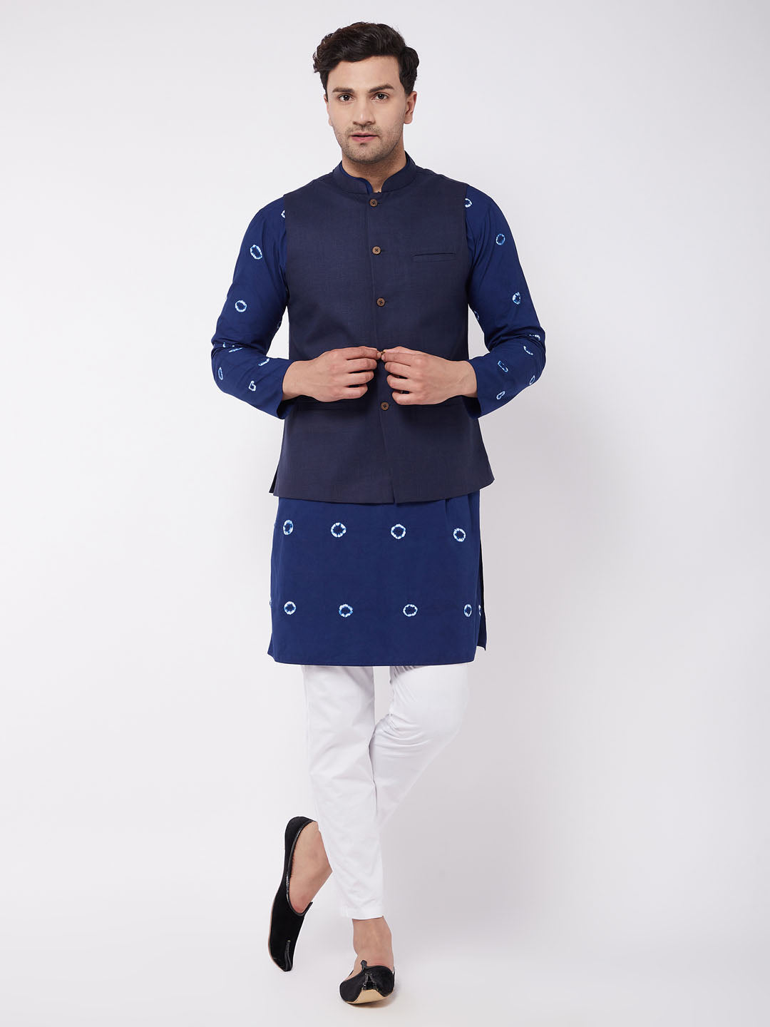 Men's Cotton Kurta And Pyjama With Navy Blue Solid Nehru Jacket