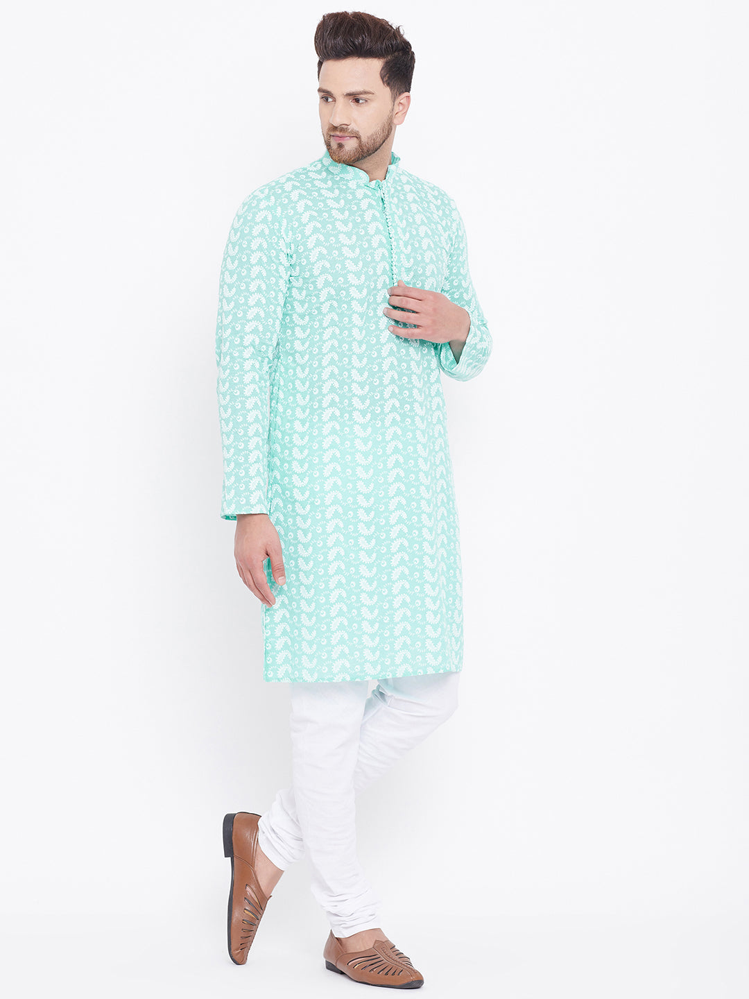 VASTRAMAY Men's Green Pure Cotton Chikankari Kurta Pyjama Set