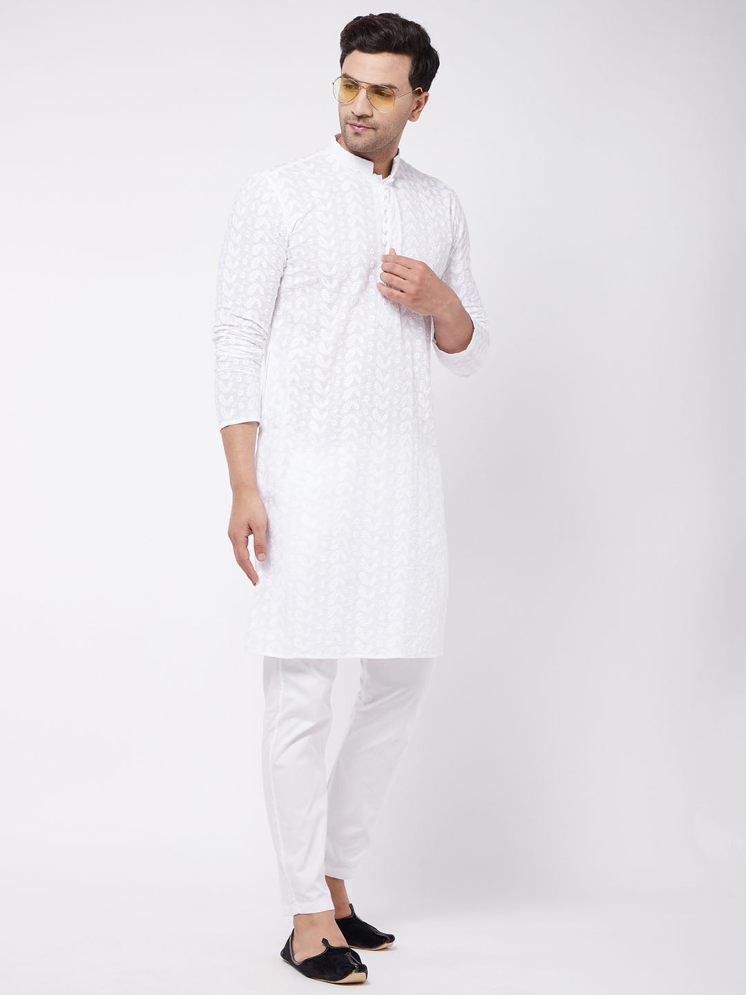 Men's White Pure Cotton Chikankari Kurta With Pant Set