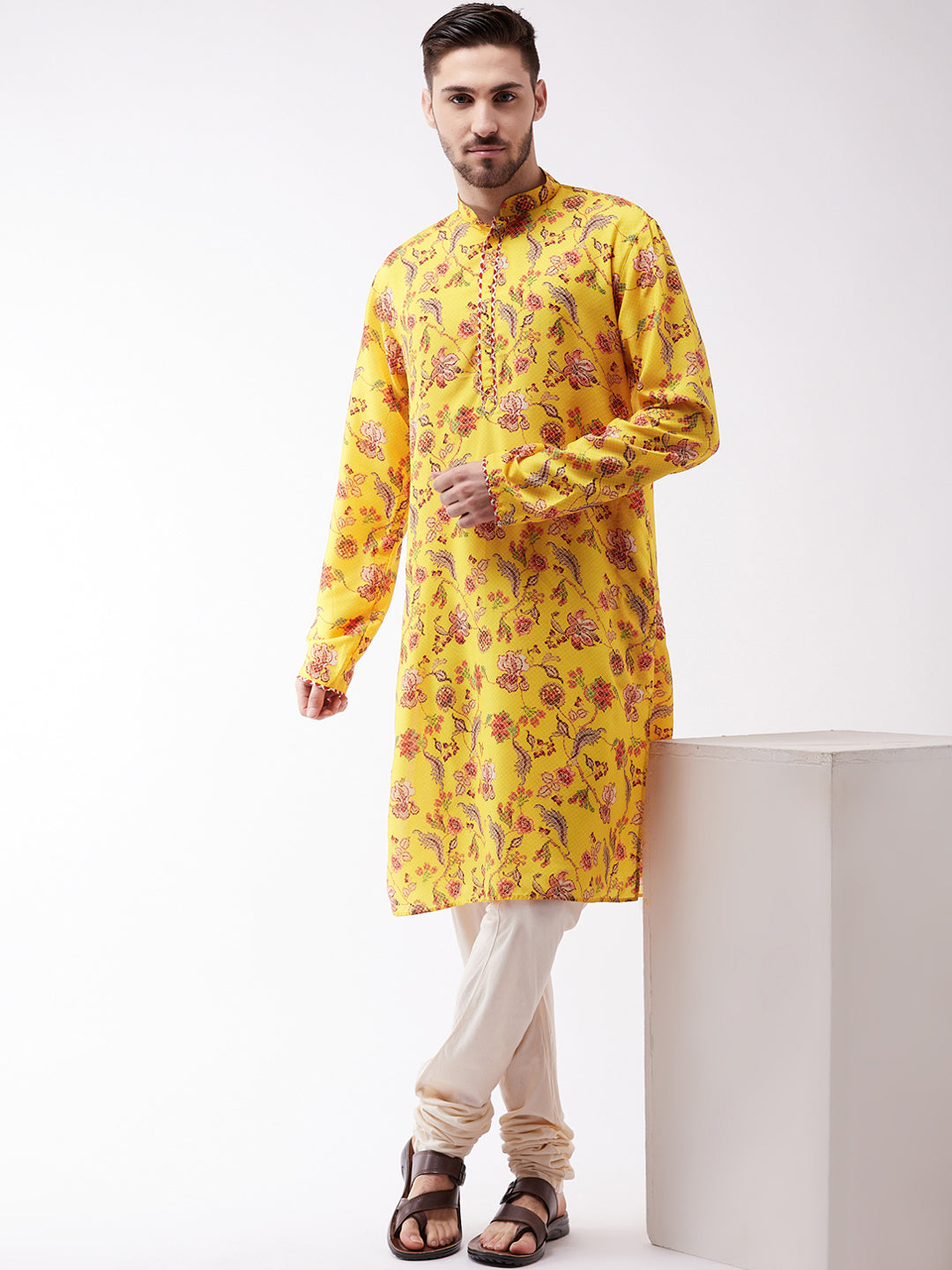 Men's Floral Printed Multicolor-Base-Yellow Muslin Blend Kurta And Pyjama Set