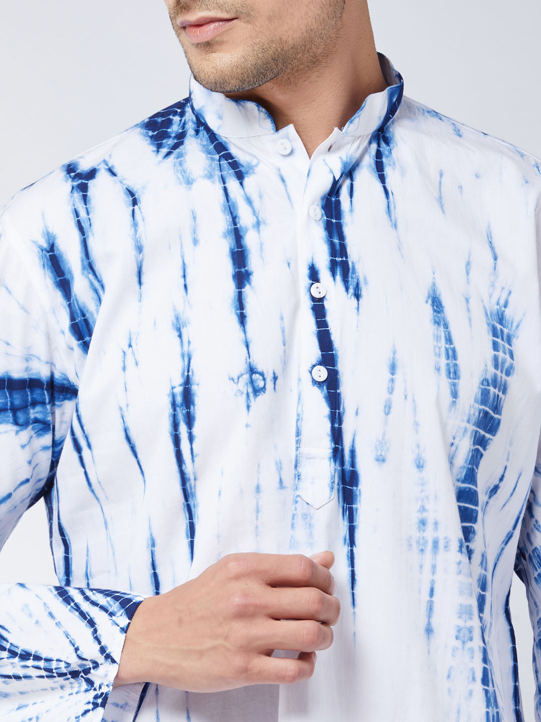 Men's Blue And White Pure Cotton Kurta
