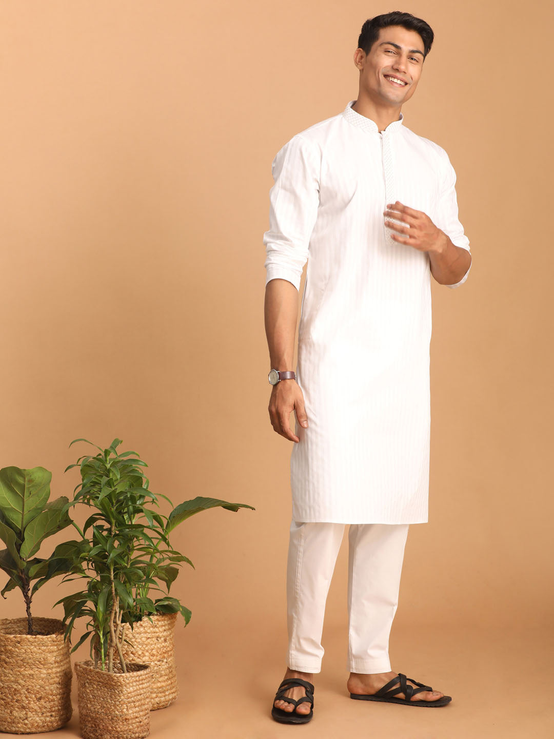Men's White Cotton Blend Solid Kurta With White Pant Set