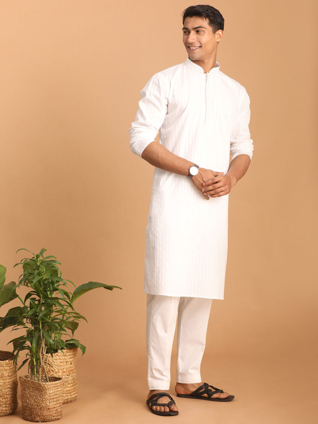 Men's White Cotton Blend Solid Kurta With White Pant Set