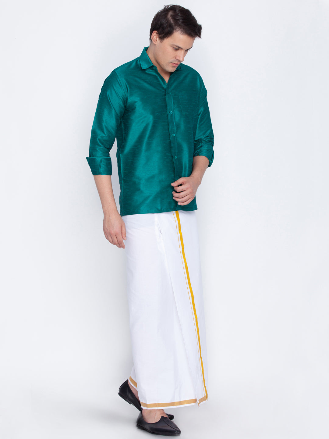 VASTRAMAY Men's Green Cotton Silk Blend Shirt and Mundu Set