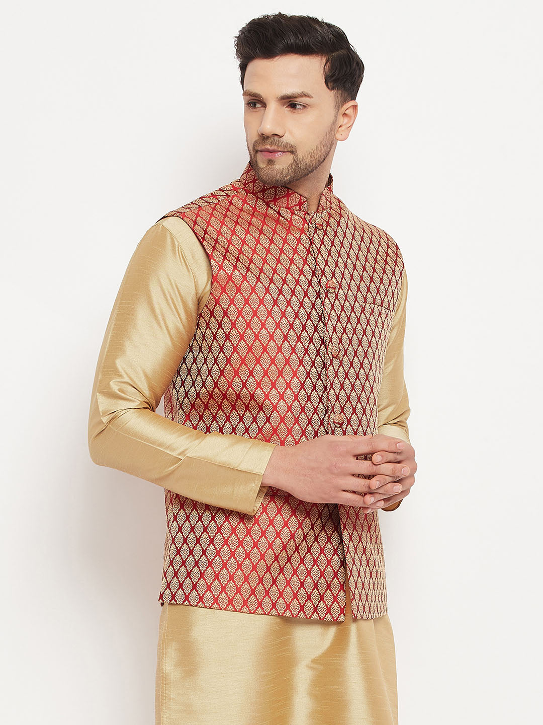 VASTRAMAY Men's Maroon Cotton Silk Blend Ethnic Jacket