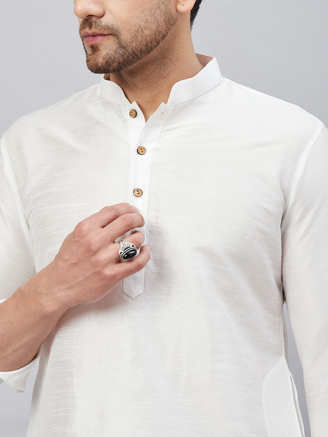 VASTRAMAY Men's White Silk Blend Curved Kurta