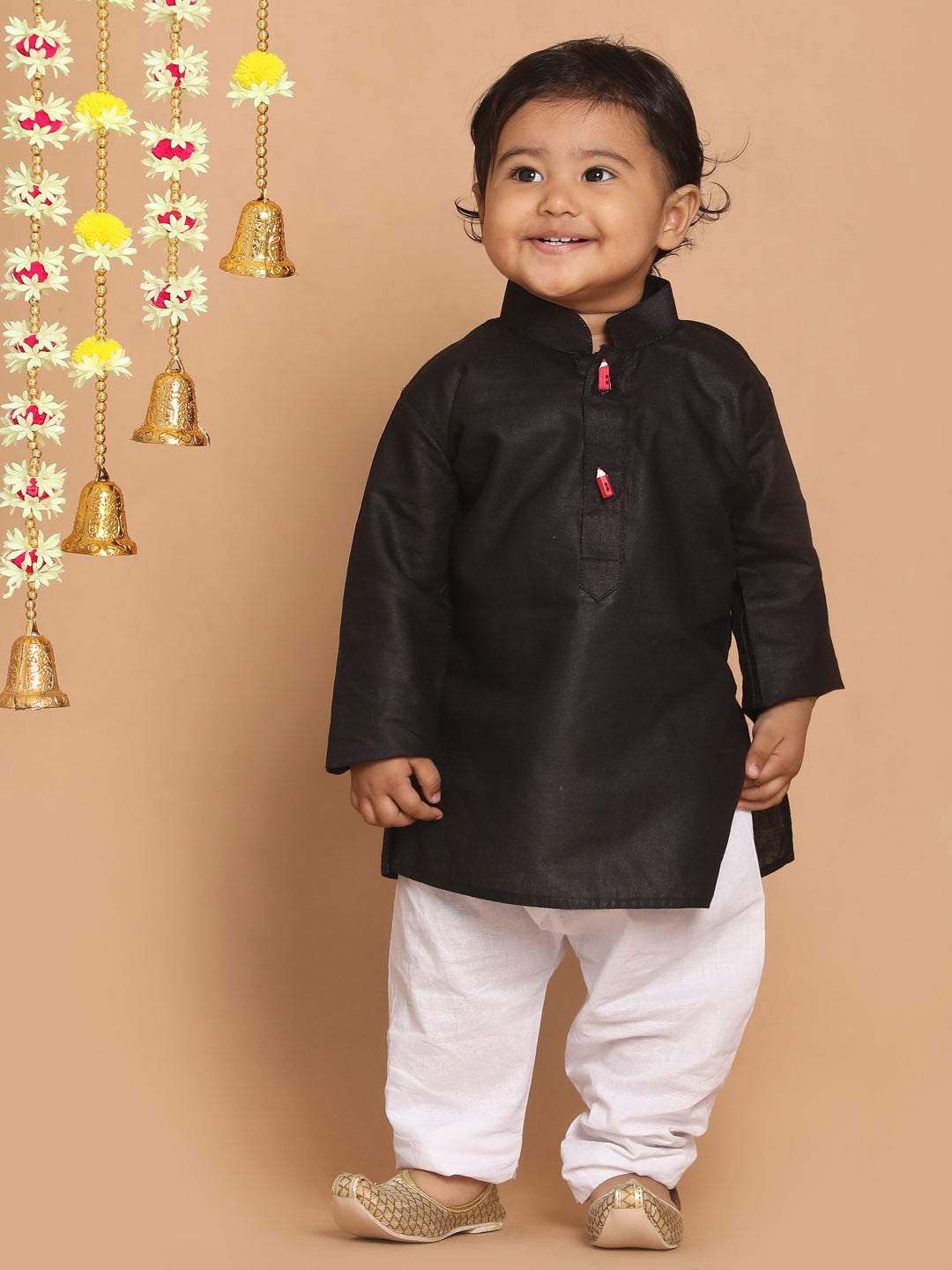 Boy's Black Kurta With White Pyjama Set