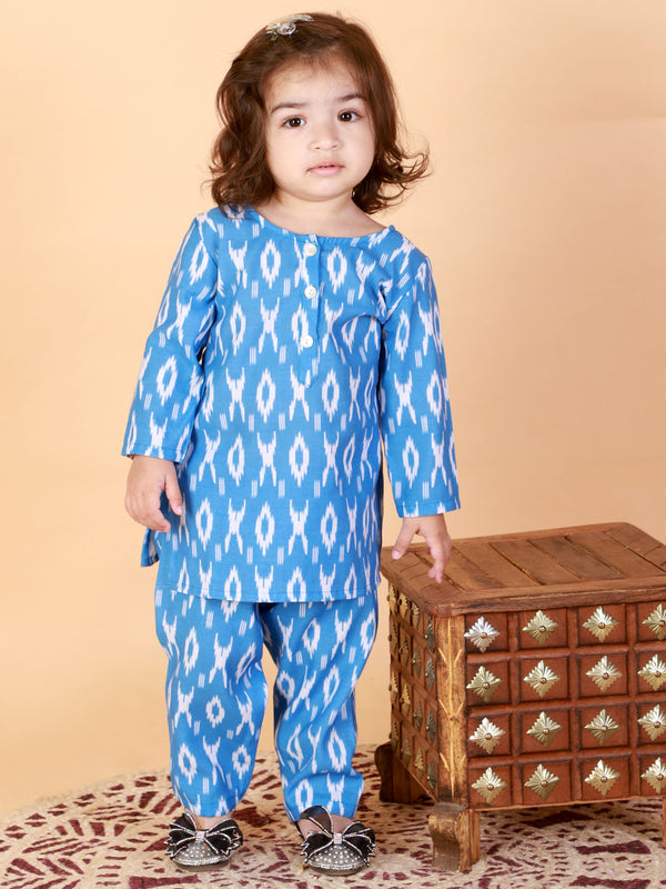 Sishu Girl's' Aqua Blue Ikkat Print Kurta Pant Set