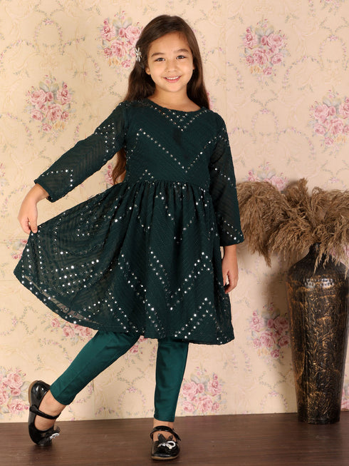 Girl's Green Mirror Kurta Pyjama Set
