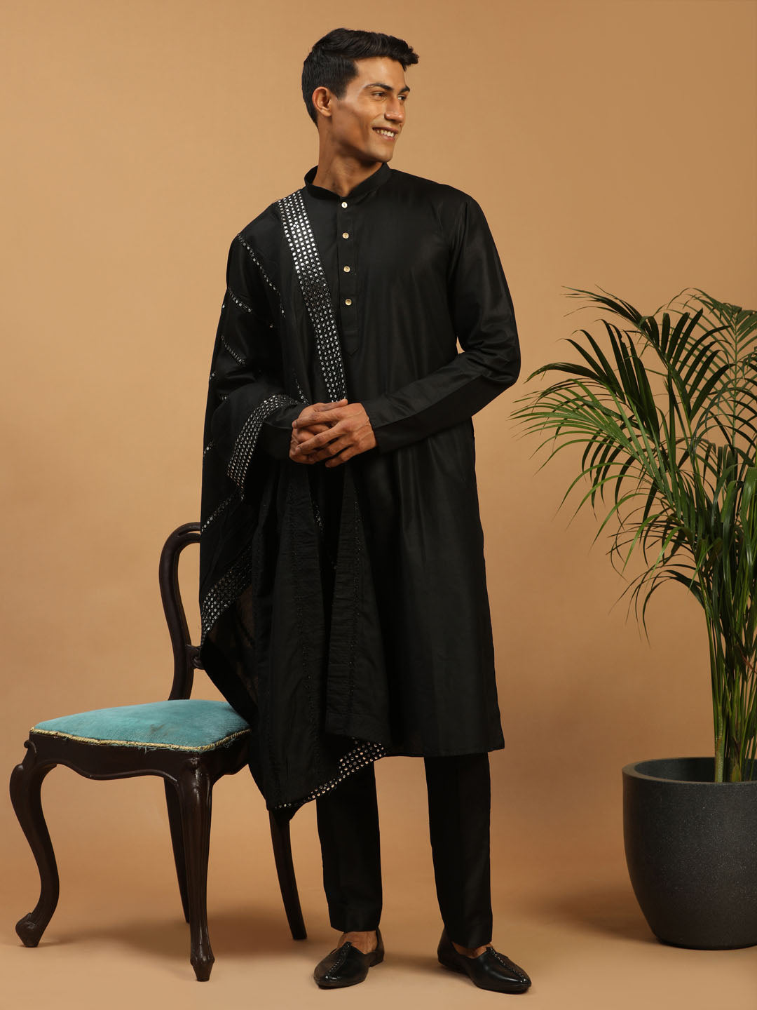 Men's Black Viscose Kurta Pant And Dupatta Set