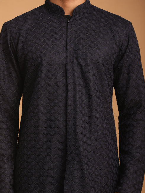 Men's Navy Blue Silk Blend Self Design Kurta