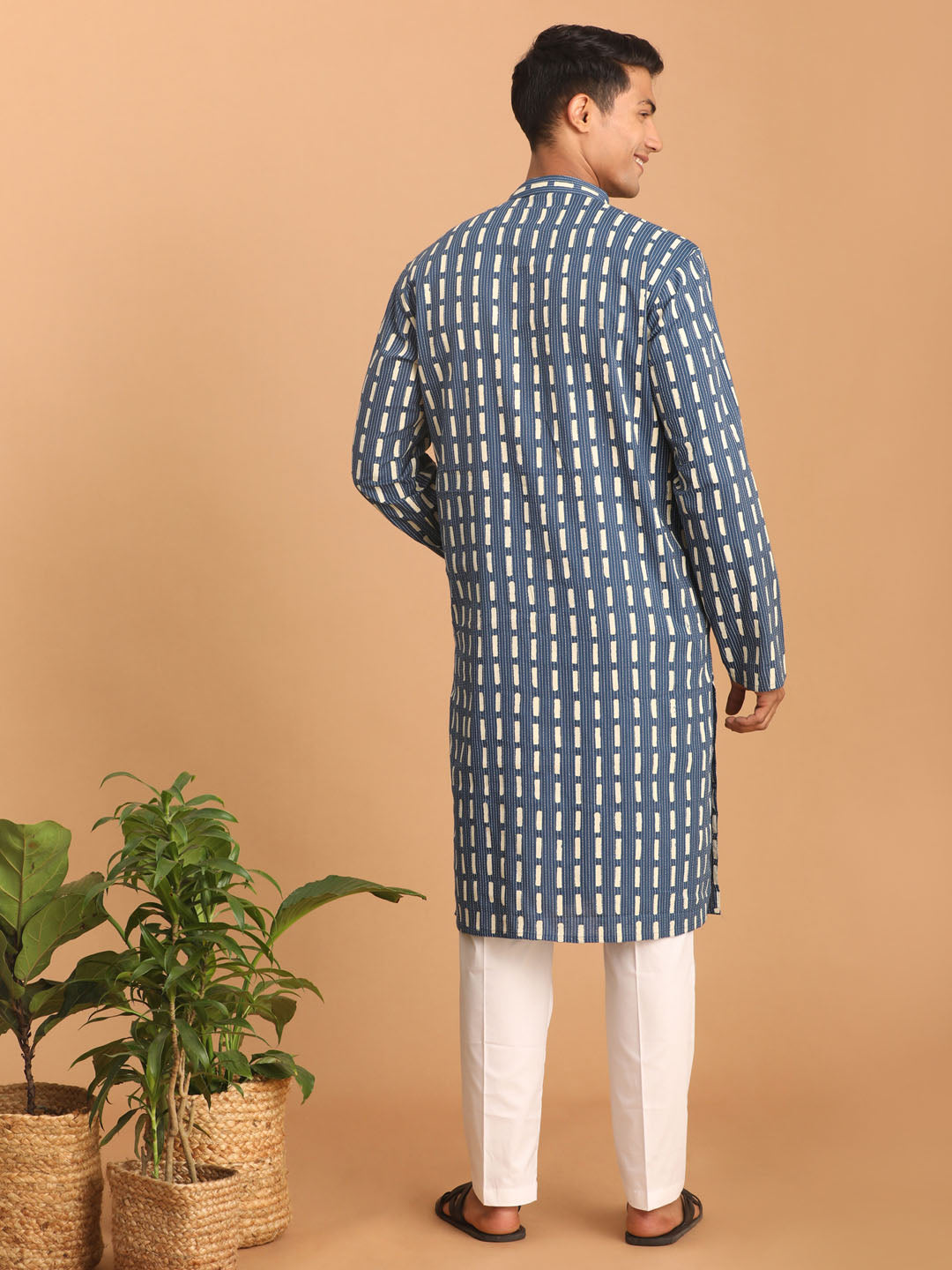 Men's Blue Rubber Print Cotton Kurta With White Pant Set