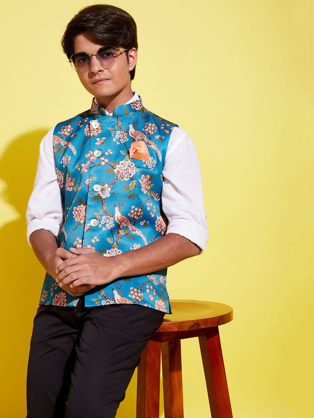Boy's Multicolor-Base-Peach Floral Printed Nehru Jacket