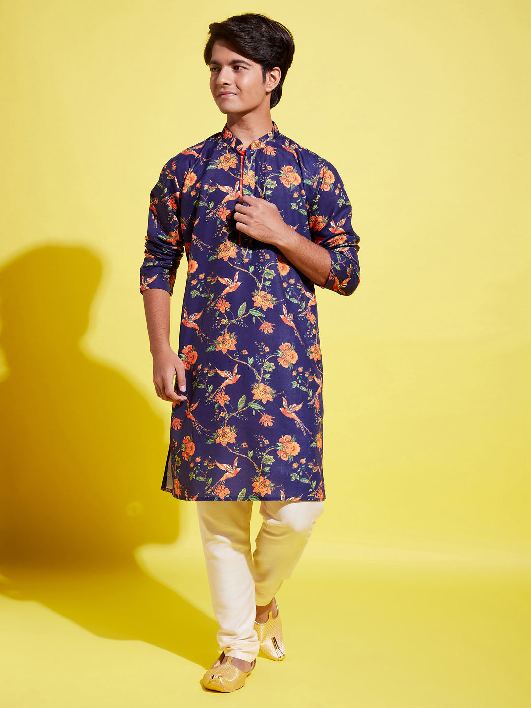 Boy's' Multicolor-Base-Navy Blue Kurta And Pyjama Set With Leheria Border