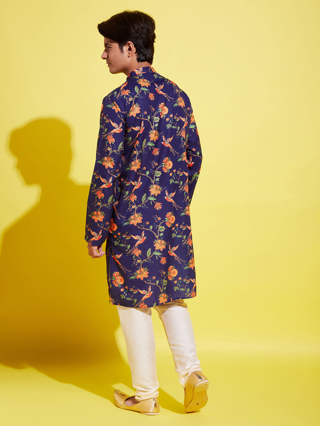 Boy's' Multicolor-Base-Navy Blue Kurta And Pyjama Set With Leheria Border