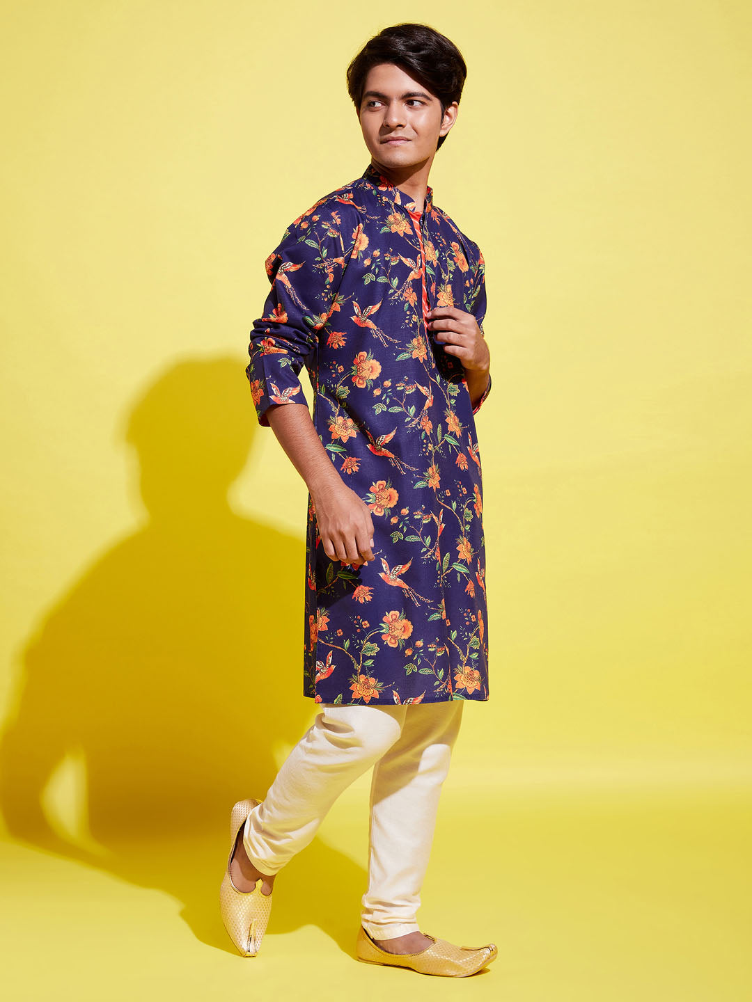 Boy's' Multicolor-Base-Navy Blue Kurta And Pyjama Set With Leheria Border