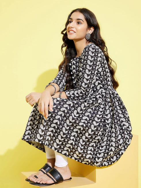 Girl's Black Pure Cotton Chikankari Kurta With Leggings Set