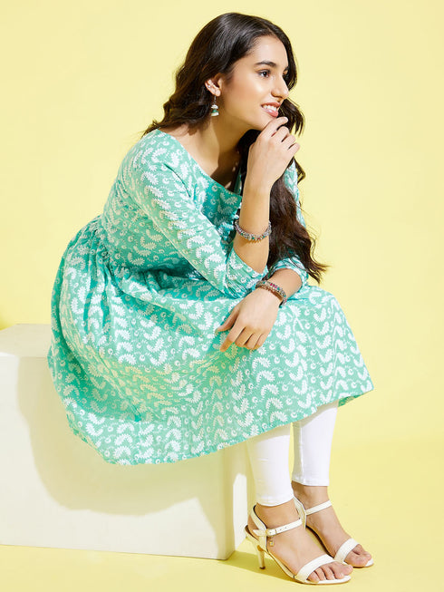 Girl's Pure Cotton Chikankari Kurta With Leggings Set