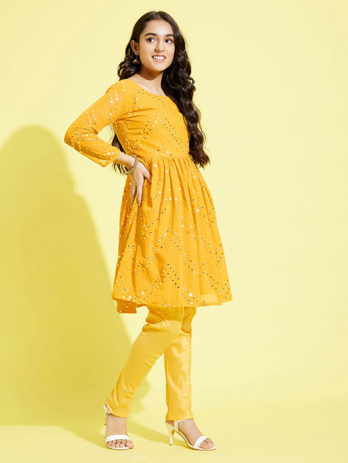 Girl's Yellow Mirror Kurta Pyjama Set