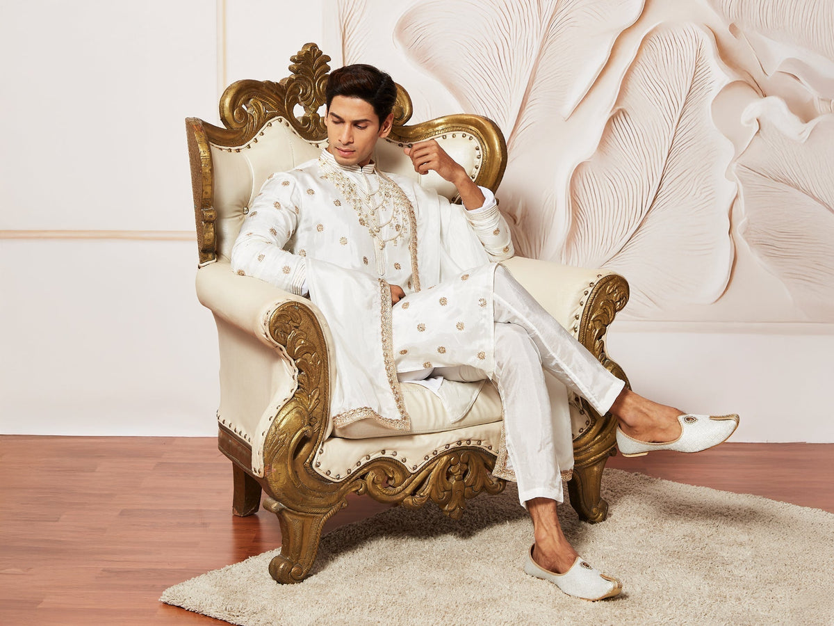 4 Ultimate Guide to Men's Dupatta Styles for the Wedding Season - vastramay