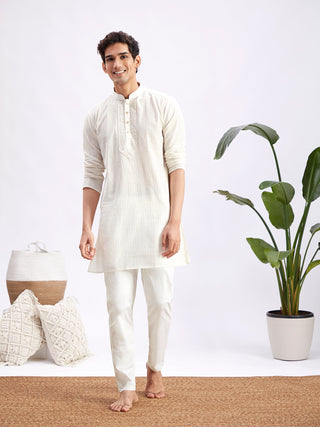 VASTRAMAY Men's White Jacquard Cotton Kurta Pyjama Set