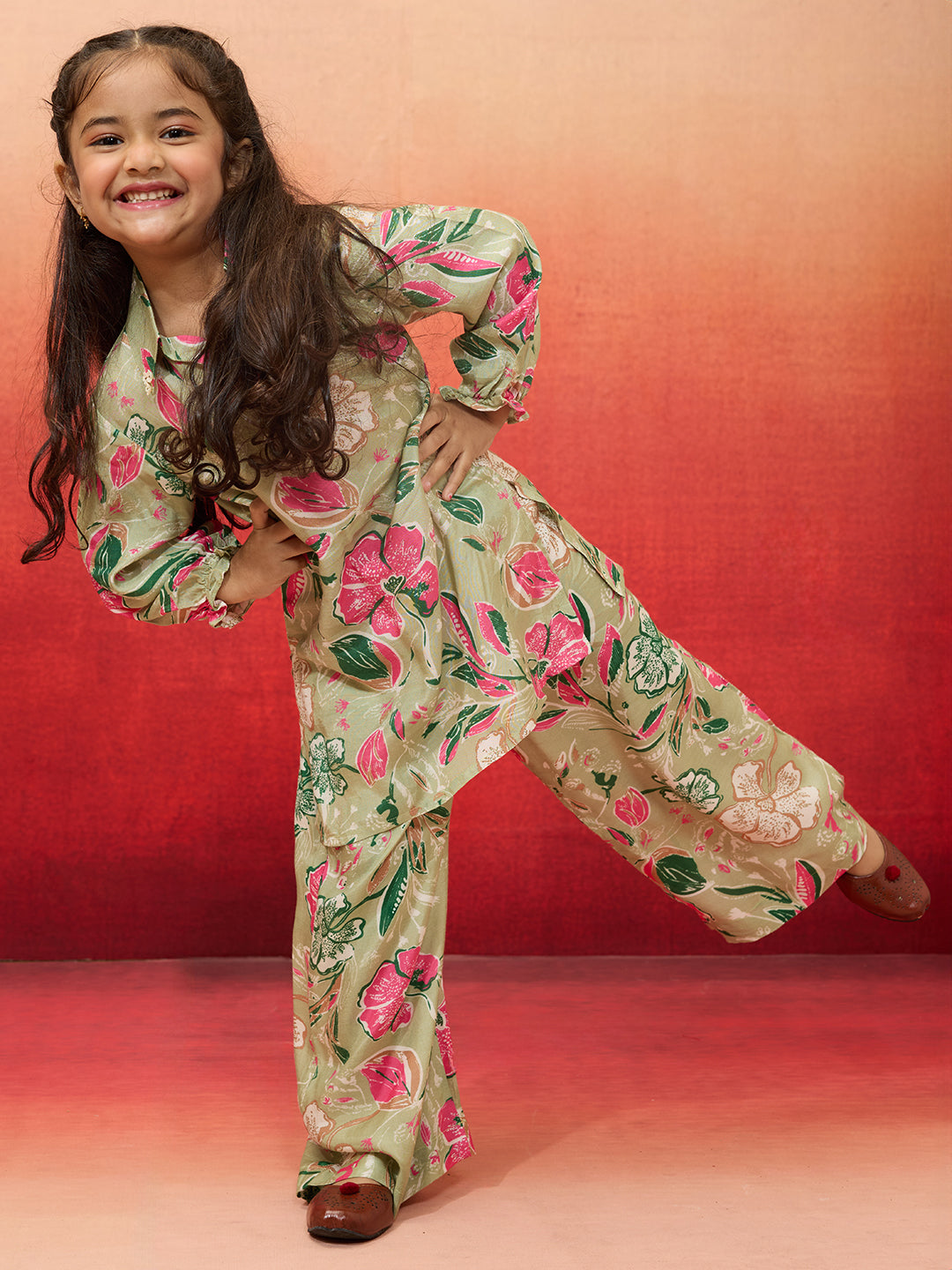 Vastramay Girls' Mint Green Cotton Kurta with Palazzo Set