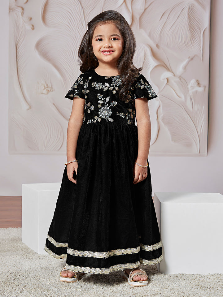 ethnic wear for girls