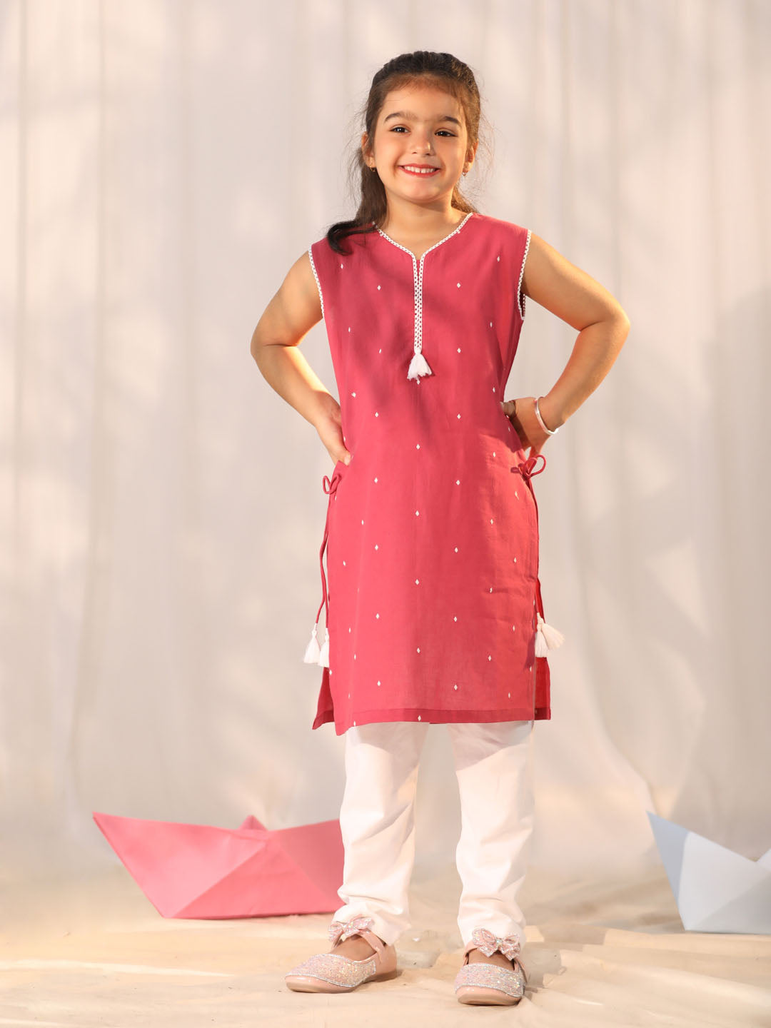 Girl's' Pink Kurta Leggings Set