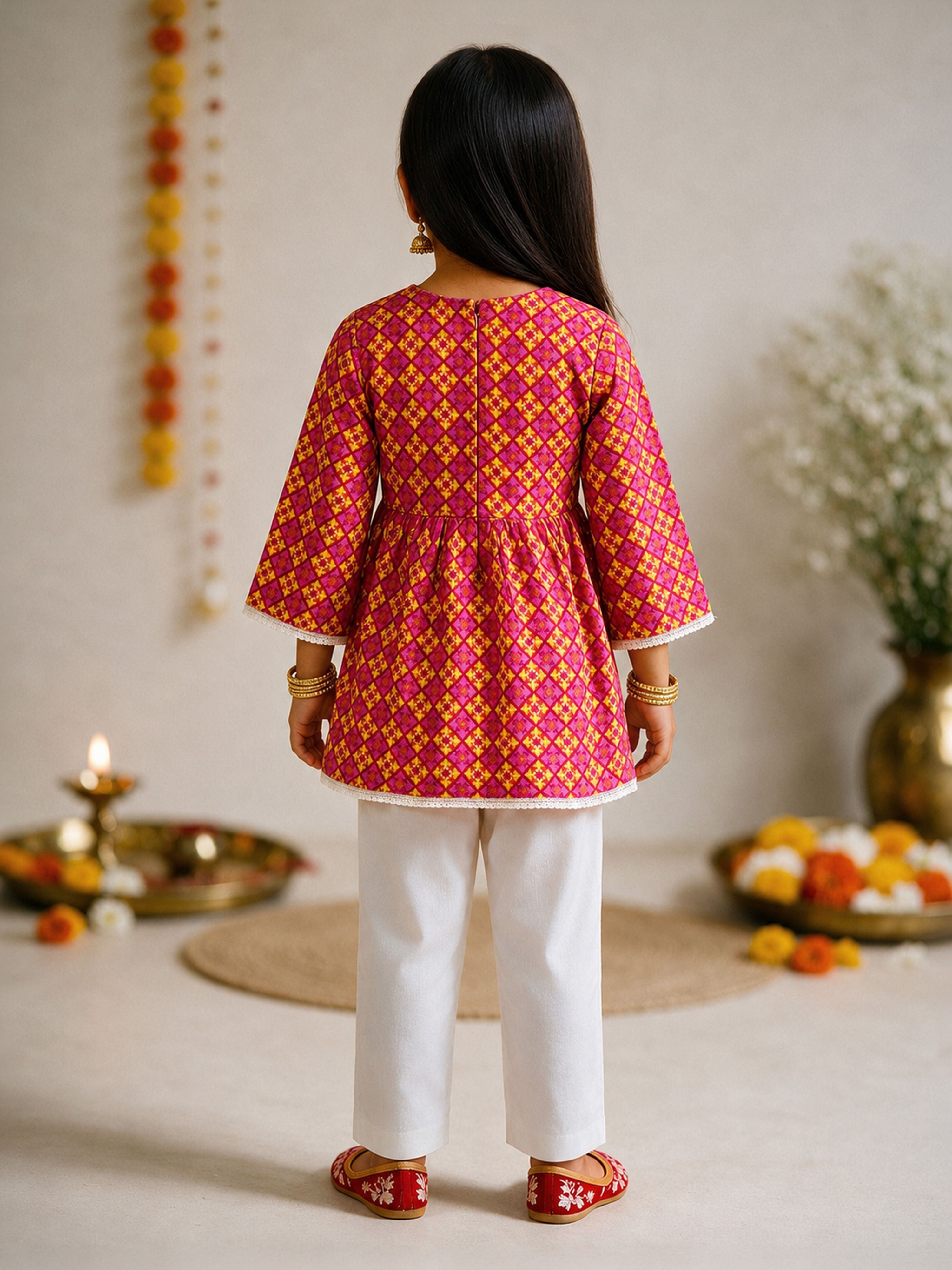 Girls Pink Cotton Geometric Print Thigh Length Kurta