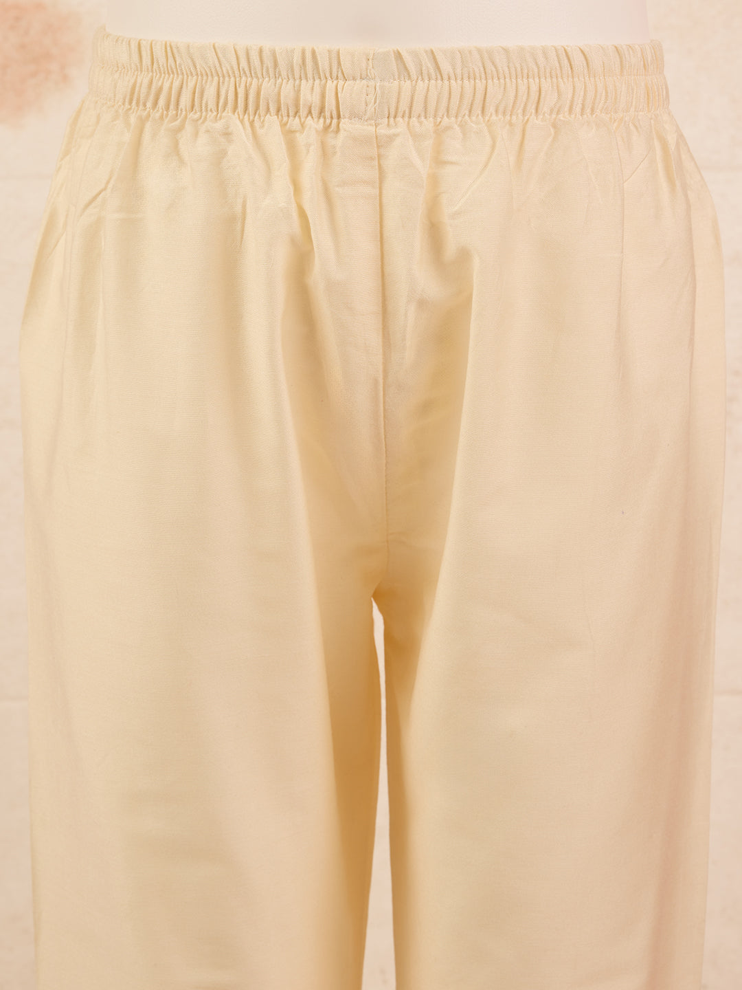 Vastramay Girls' Blue Cotton Kurta with Pyjama Set