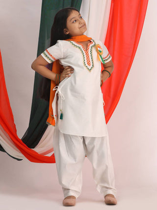 VASTRAMAY Girls Republic Day Special White Kurta Salwar Set