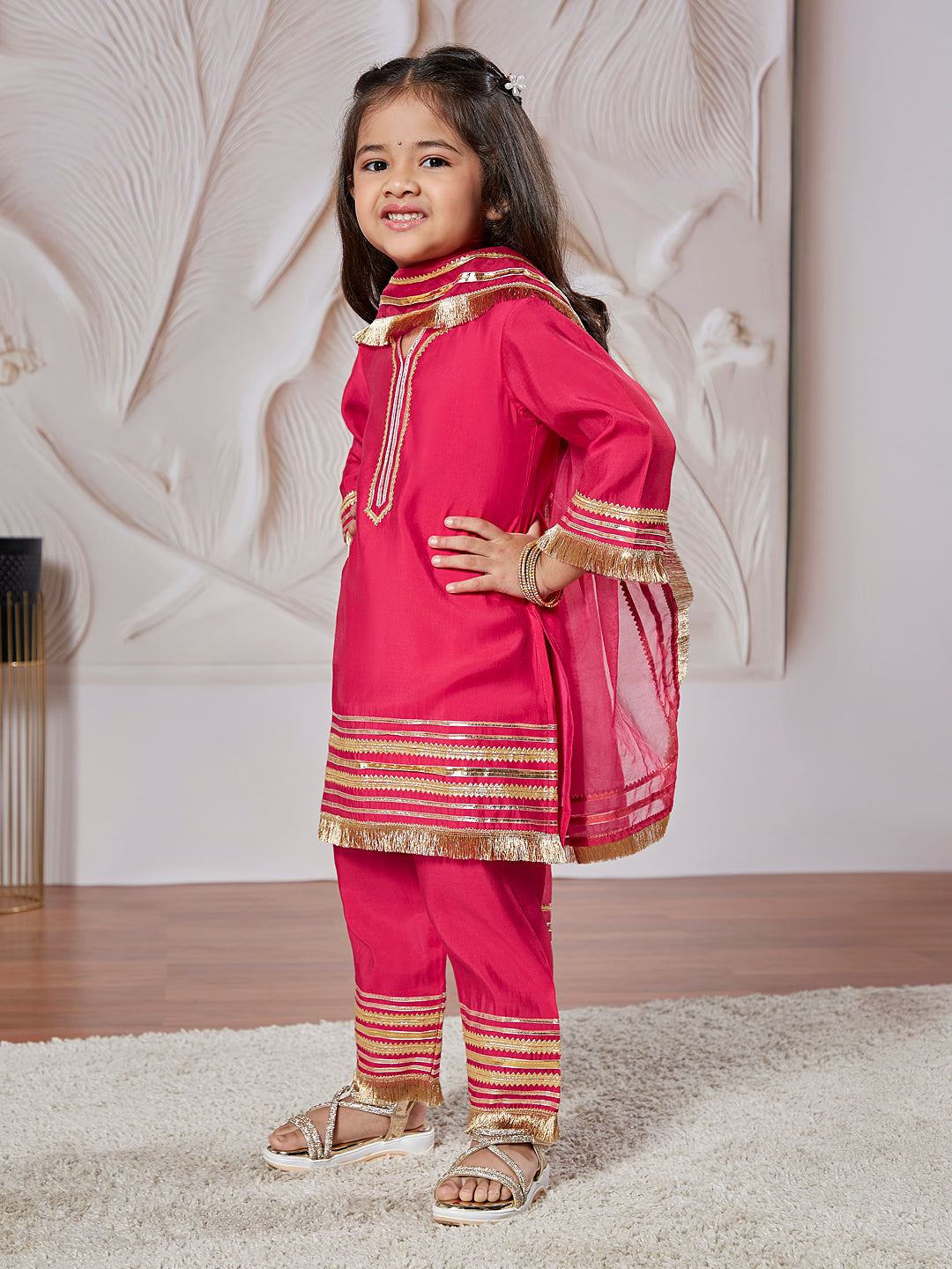 Girl's' Pink Kurta Set With Dupatta