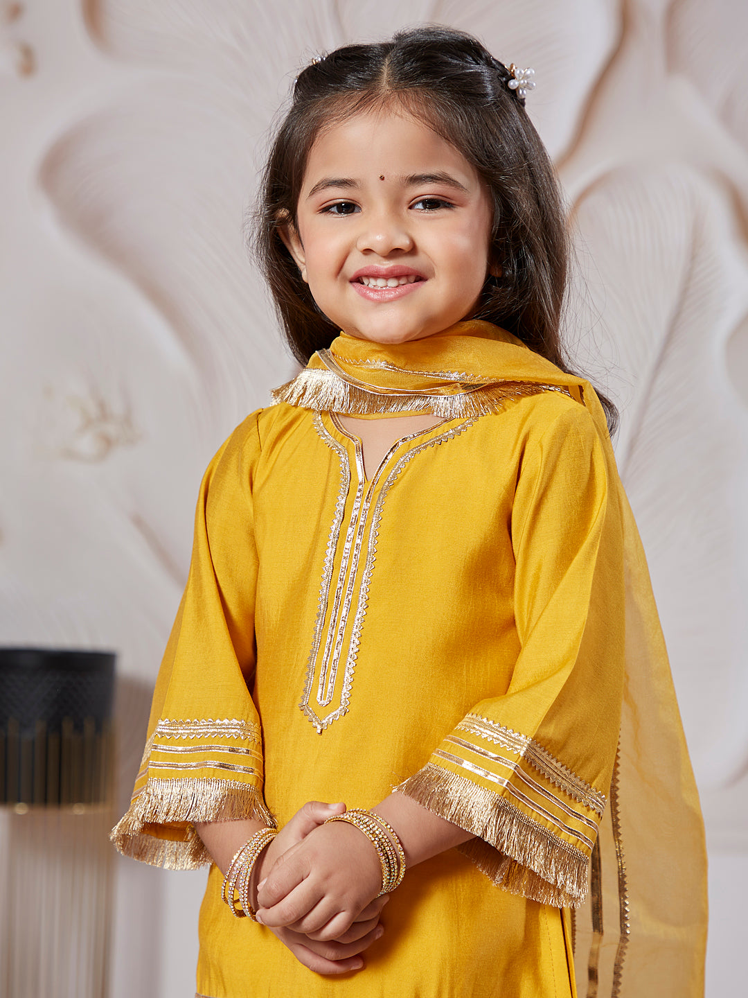 Girl's' Yellow Kurta Set With Dupatta
