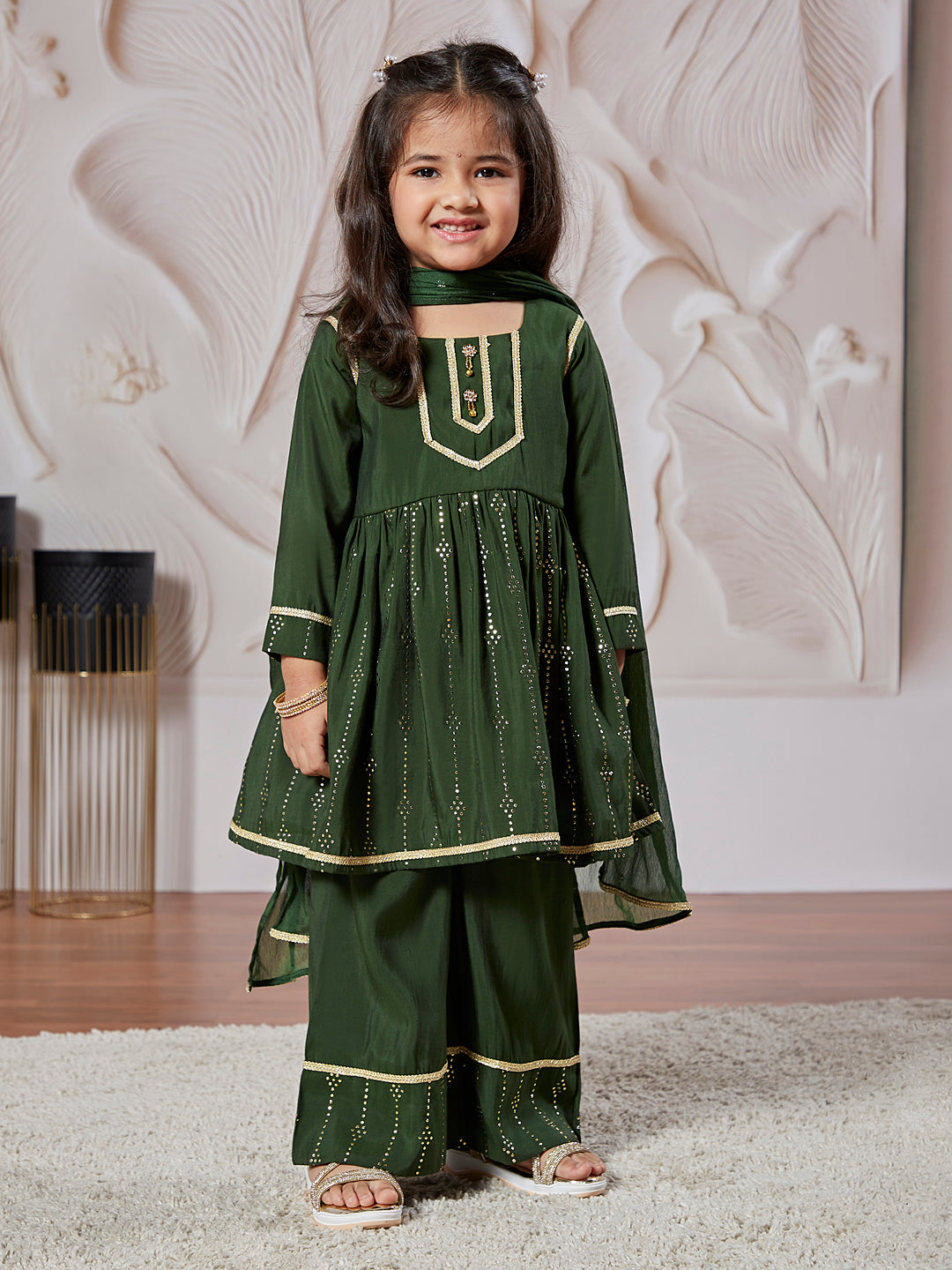 Girl's' Bottle Green Kurta Set With Dupatta