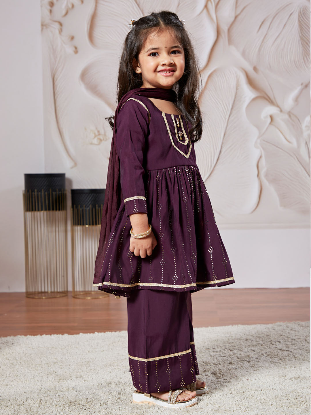 Girl's' Purple Kurta Set With Dupatta