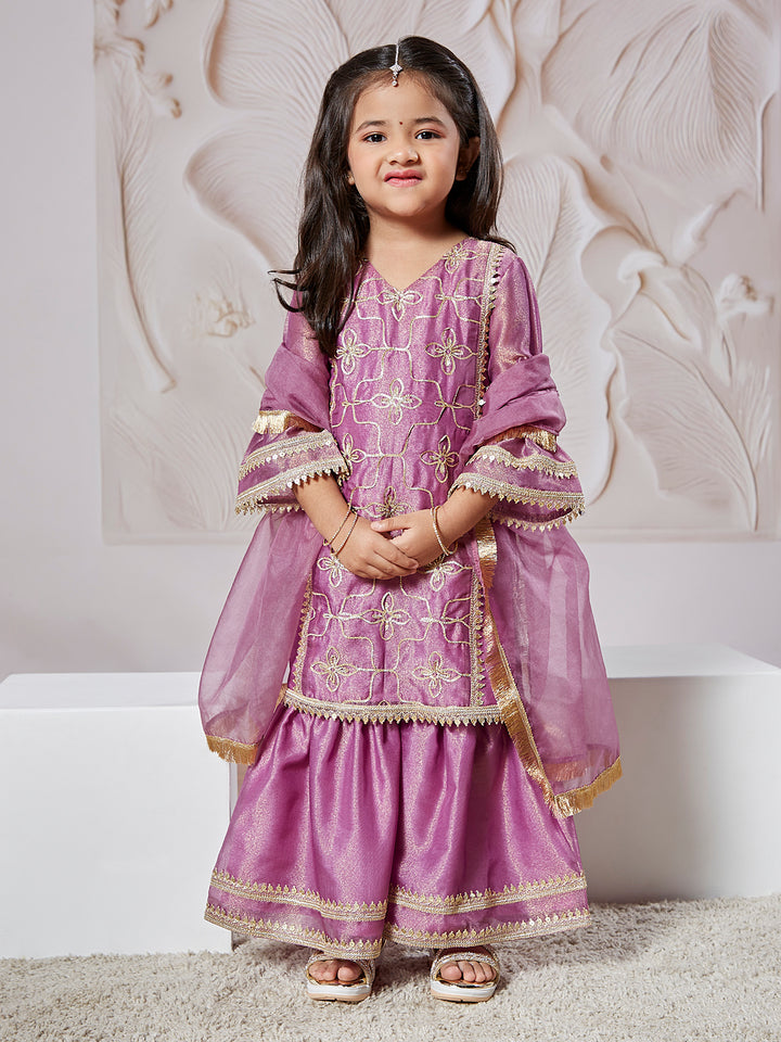 ethnic wear for girls