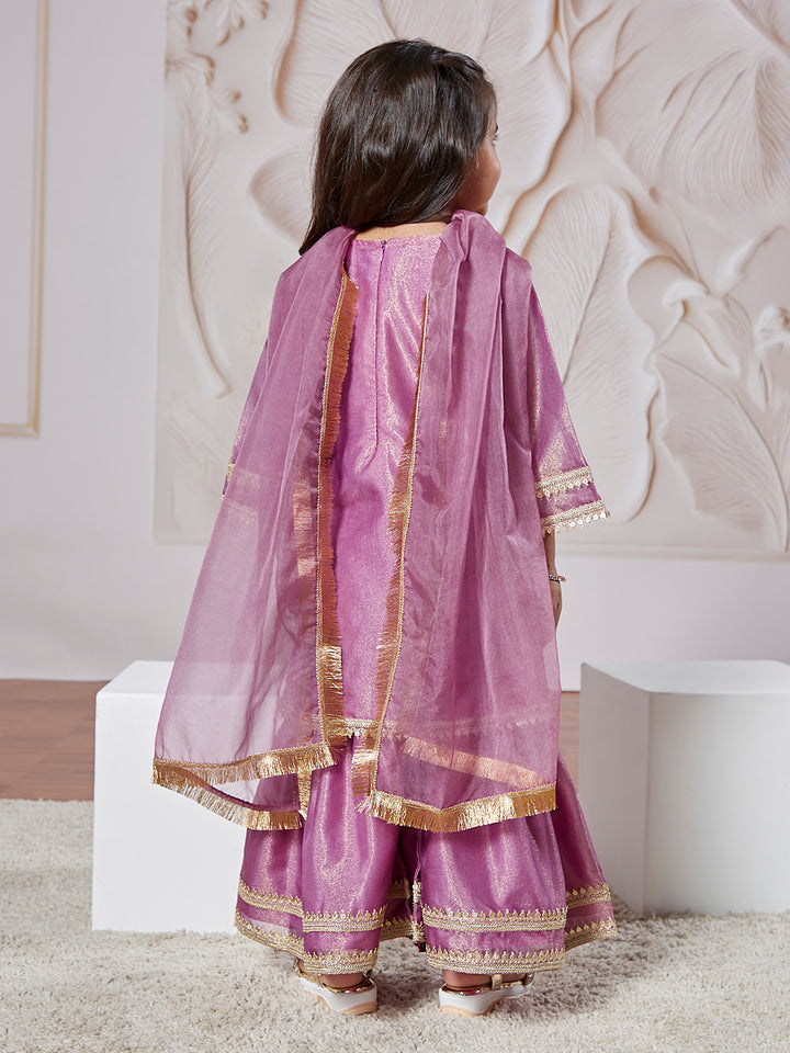 ethnic wear for girls