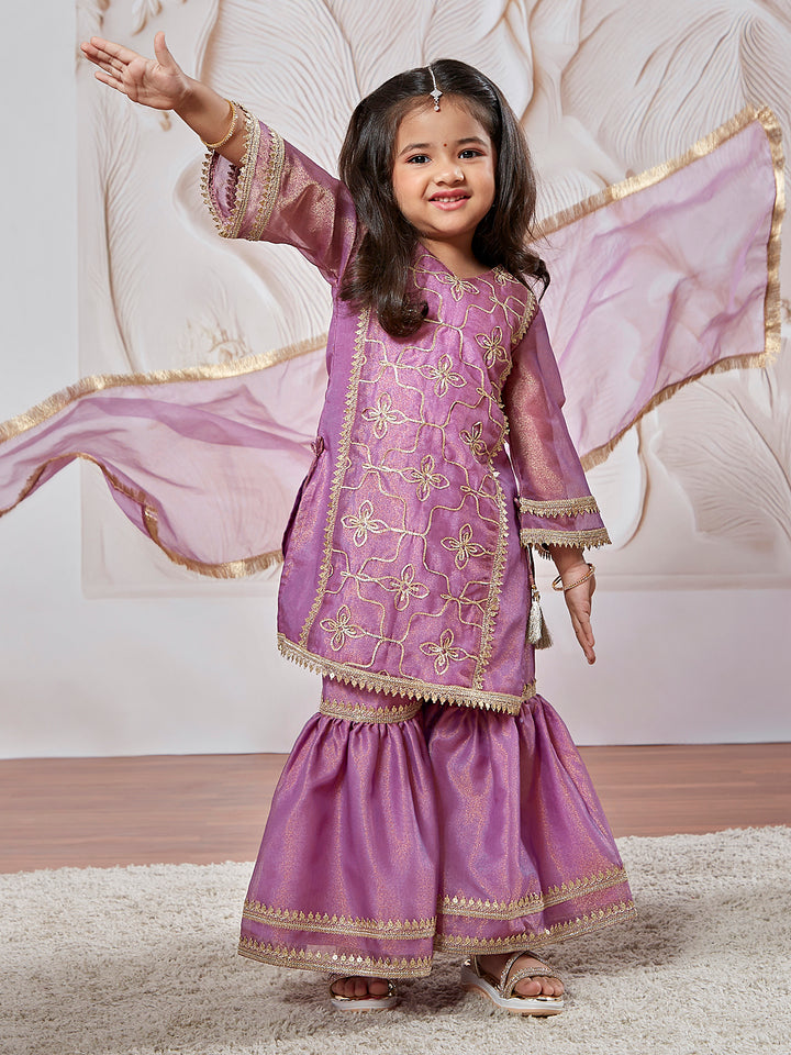 ethnic wear for girls