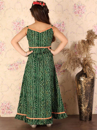 VASTRAMAY Girl's Green Bandhani Top And Long Skirt Set