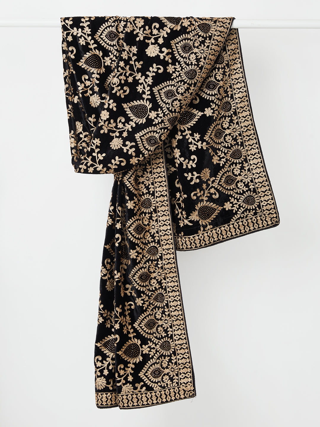 embroidered dupatta for men