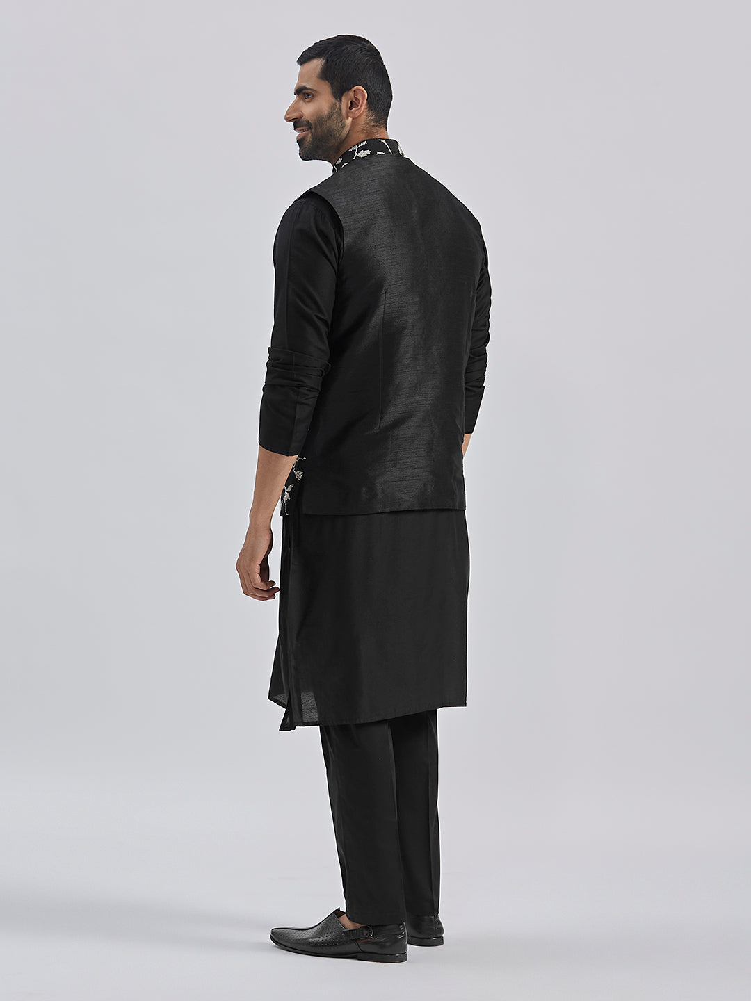 kurta pyjama set for men