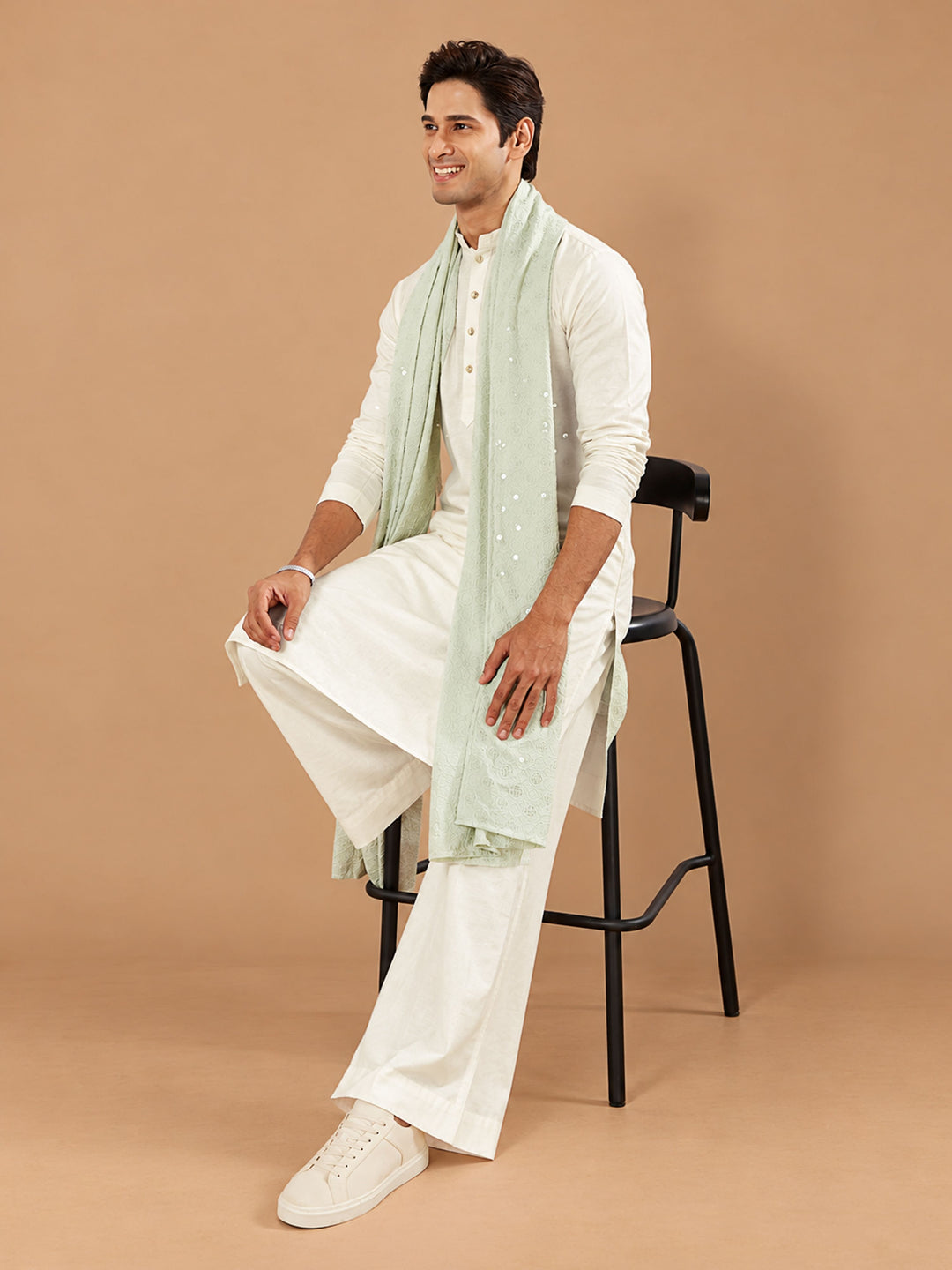 Men Cream Silk Blend Kurta &amp; Wide Leg Pant With Dupatta Festive Glitz, Festive, EID, All regions Ethnic Wear