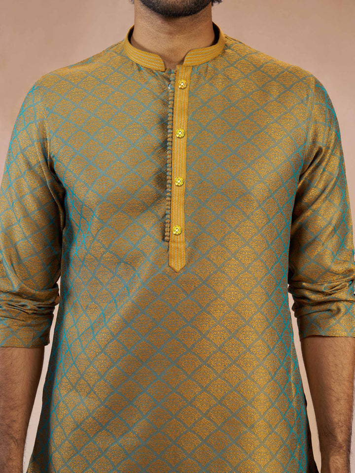 men’s kurta set