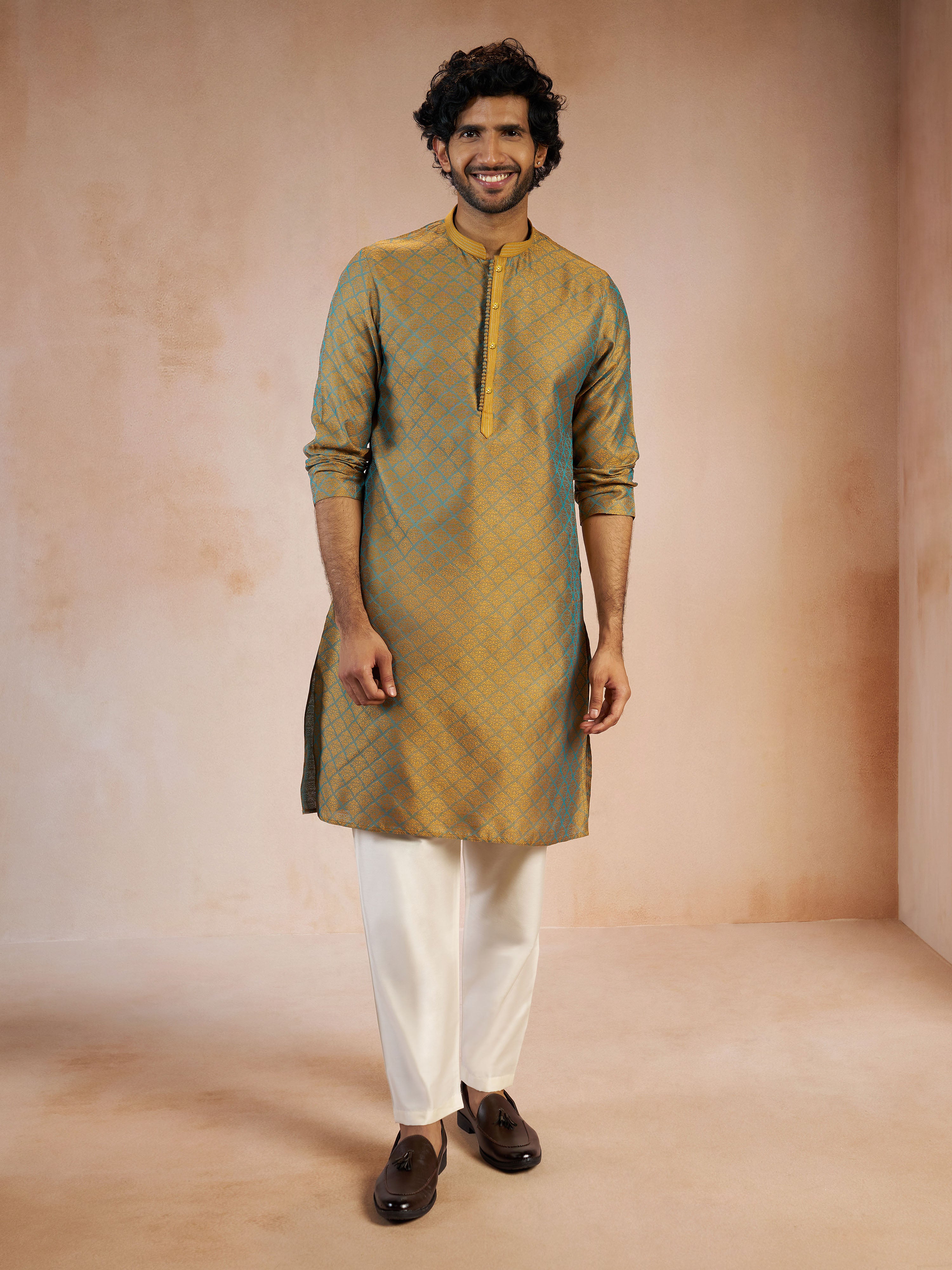 men’s kurta set