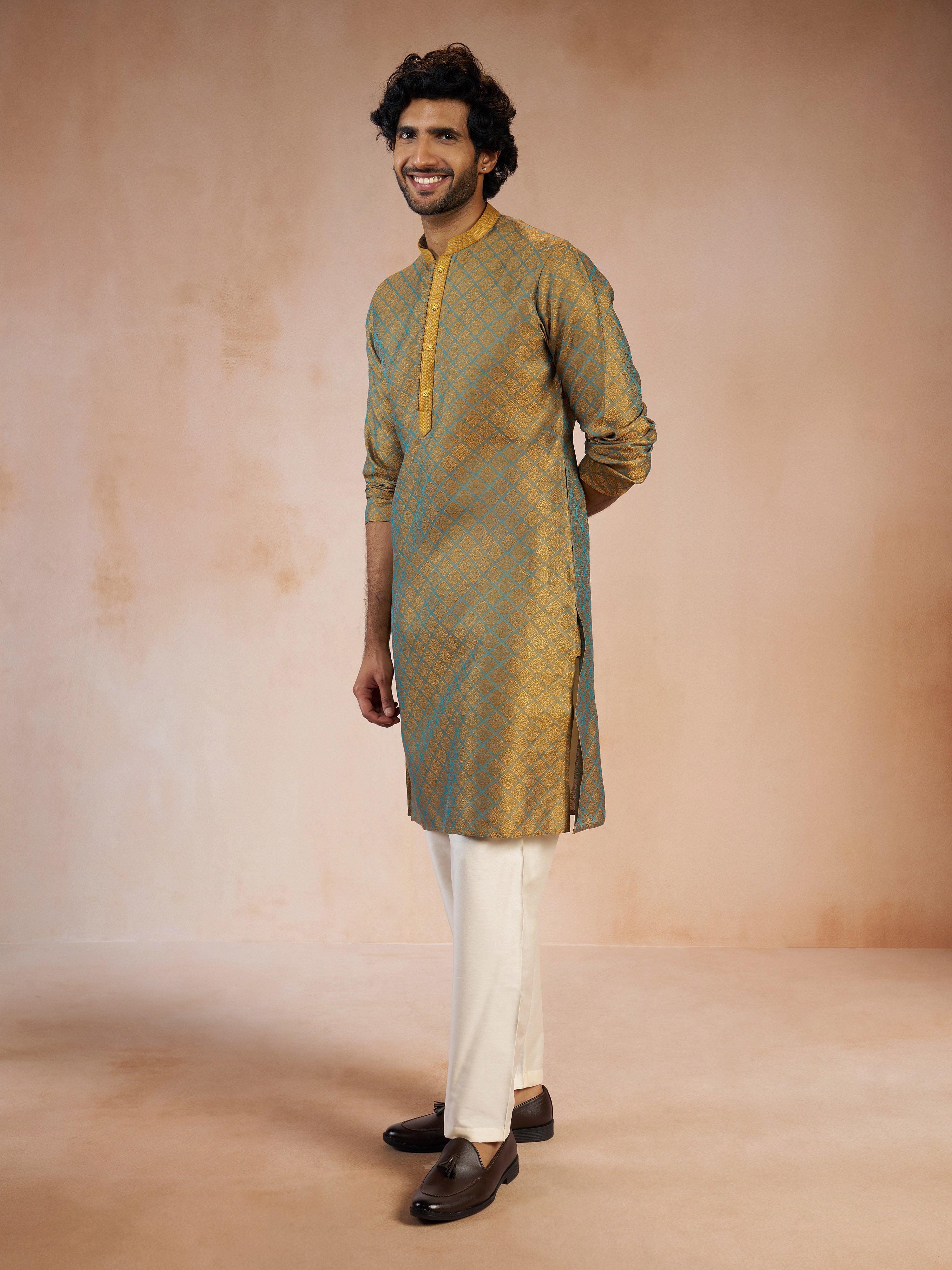 men’s kurta set
